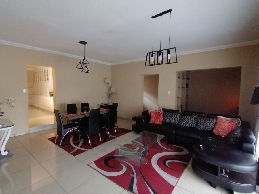 4 Bedroom Property for Sale in Doringkruin North West